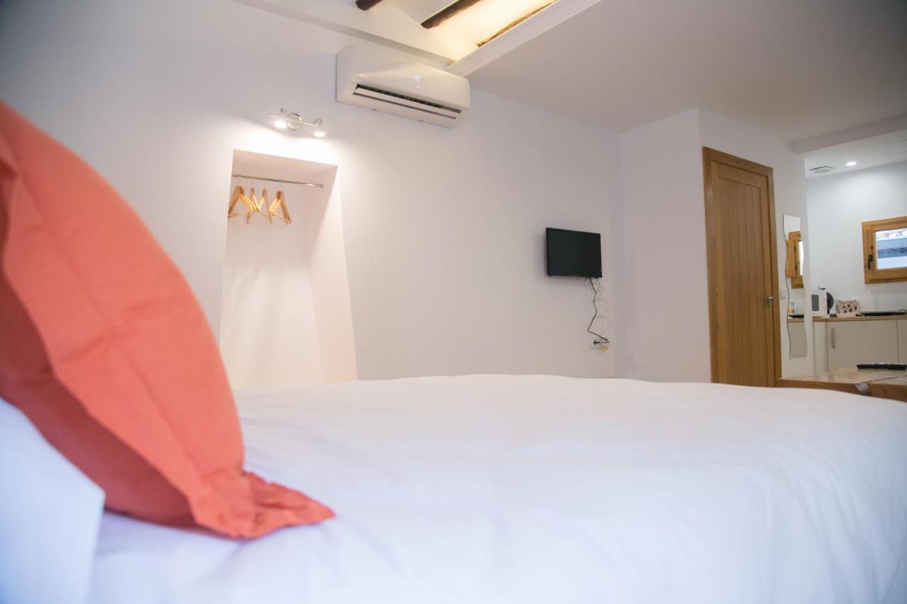 Apartamentos Turisticos La Casa Vieja Sabiote Extérieur photo